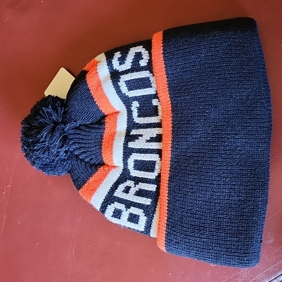πHPπNWT NFL Team Apparel: Denver Broncos PomPom Beanie, Unisex OSFA - Picture 2 of 5